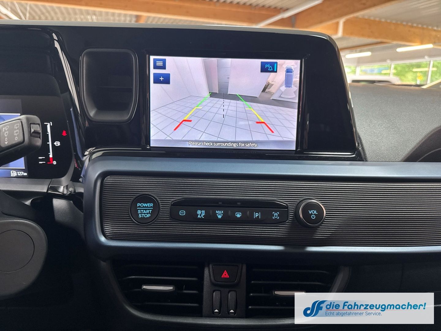 Fahrzeugabbildung Ford Tourneo Courier Active Navi ACC Klimaautom DAB S