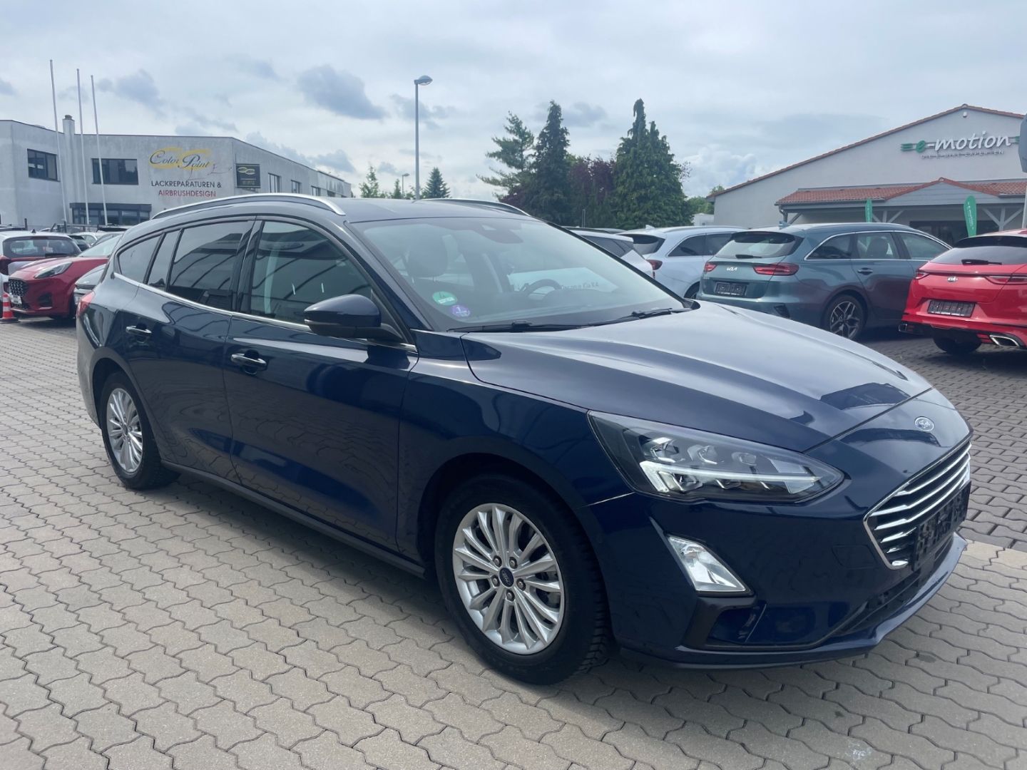 Fahrzeugabbildung Ford Focus Turnier Titanium X Kamera elek. AHK LED