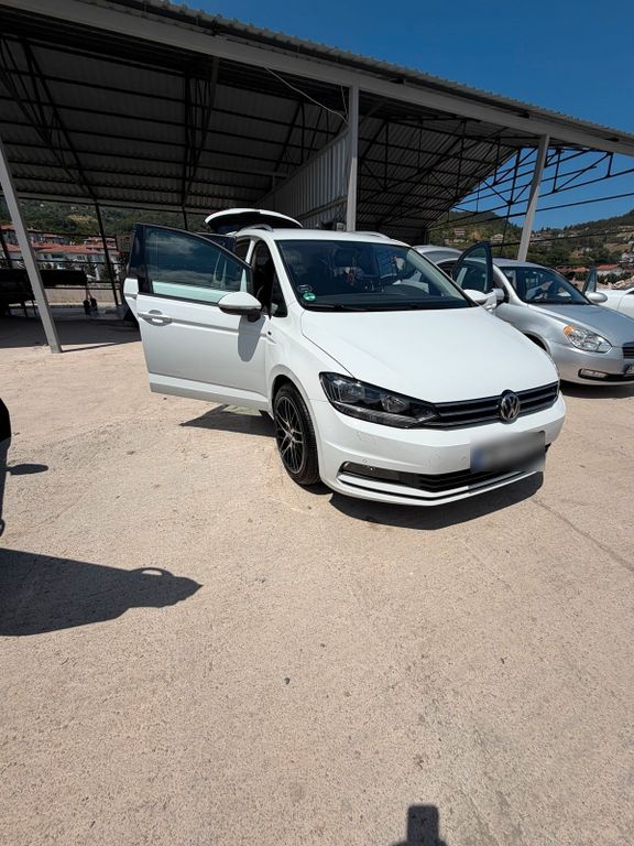 Image of Volkswagen Touran