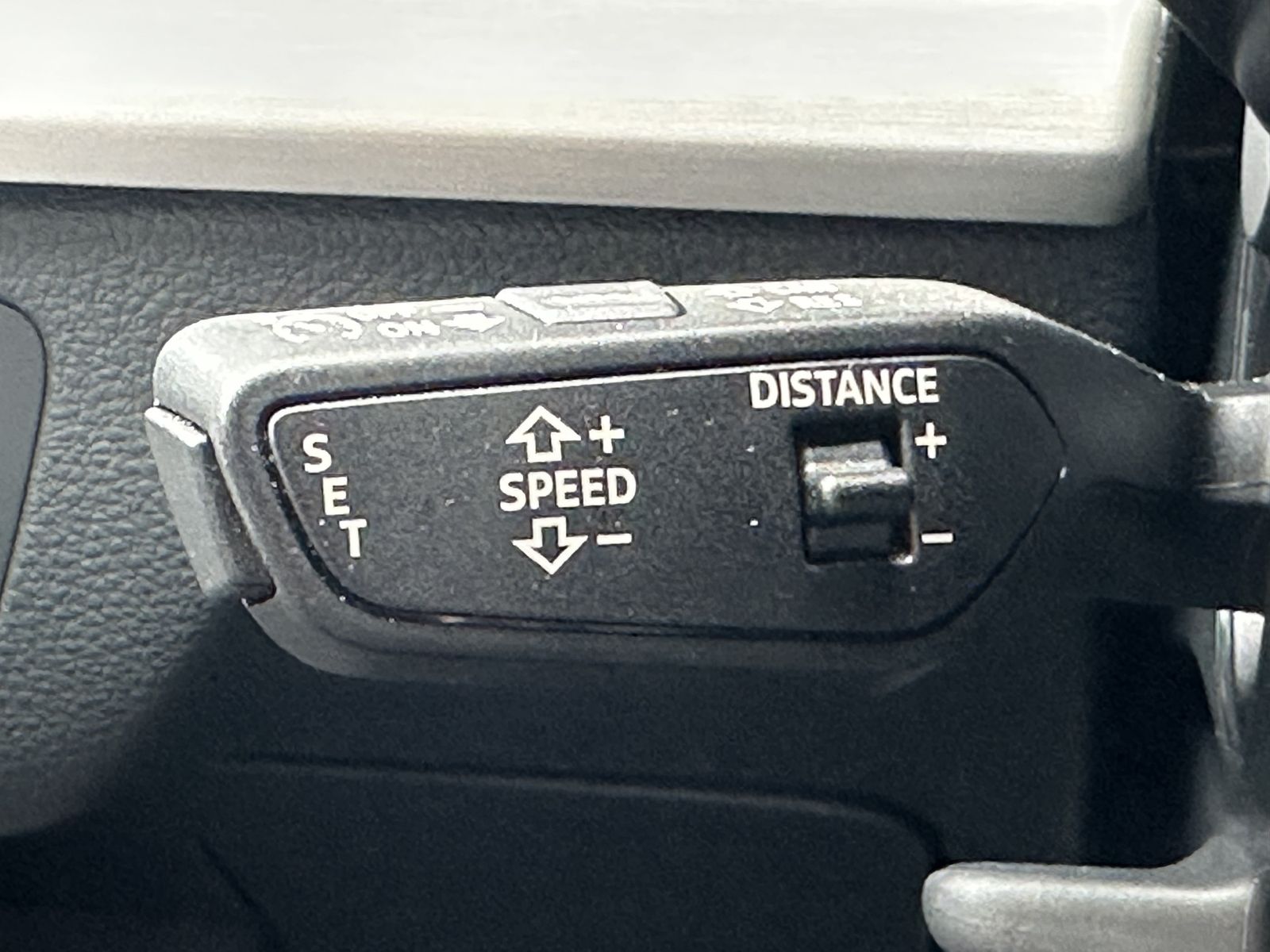 Fahrzeugabbildung Audi Q5 40 TDI S-Line Qu NAV+MATRIX+ACC+AHK+STHZG+VC