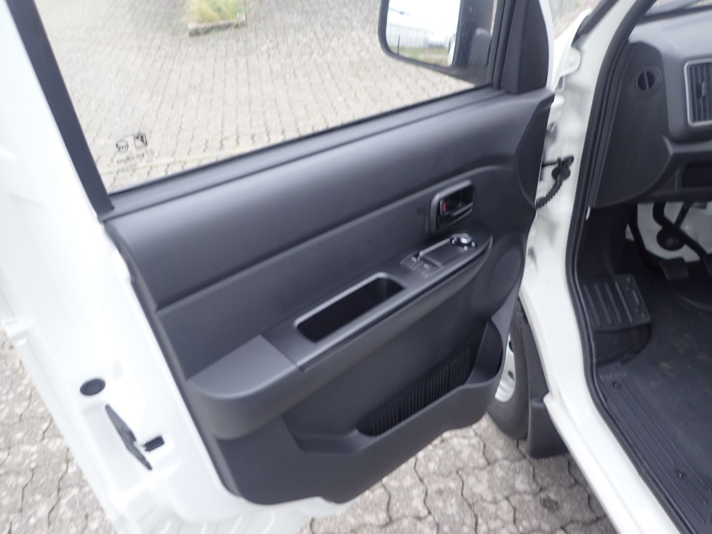 Fahrzeugabbildung Piaggio Porter NP6 Singlewheel Pick-up 2,8m Ladefläche L