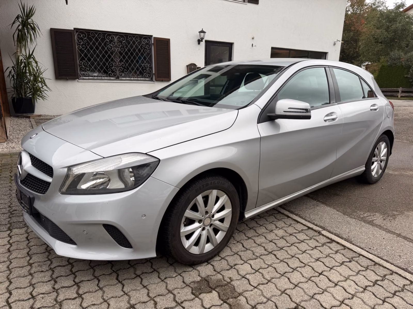 Mercedes-Benz A 180