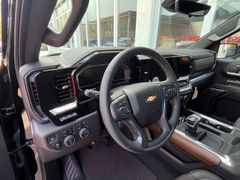 CHEVROLET Silverado 1500 High Country 3.0TD sofort