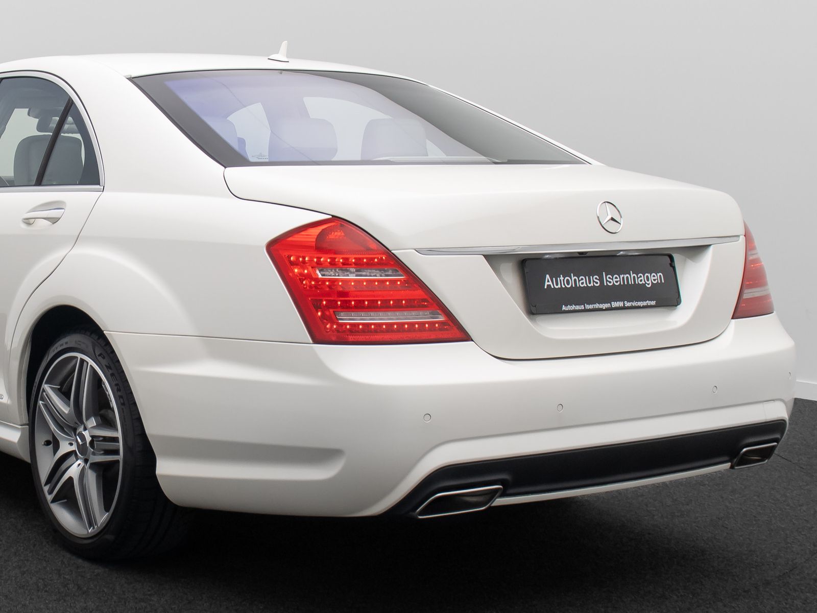 Fahrzeugabbildung Mercedes-Benz S 500 4MATIC AMG-Line Kamera Massage HiFi 19Zoll