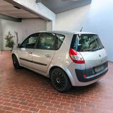 Renault Scenic - Renault Scenic aus 2006 mit Diesel-Antrieb