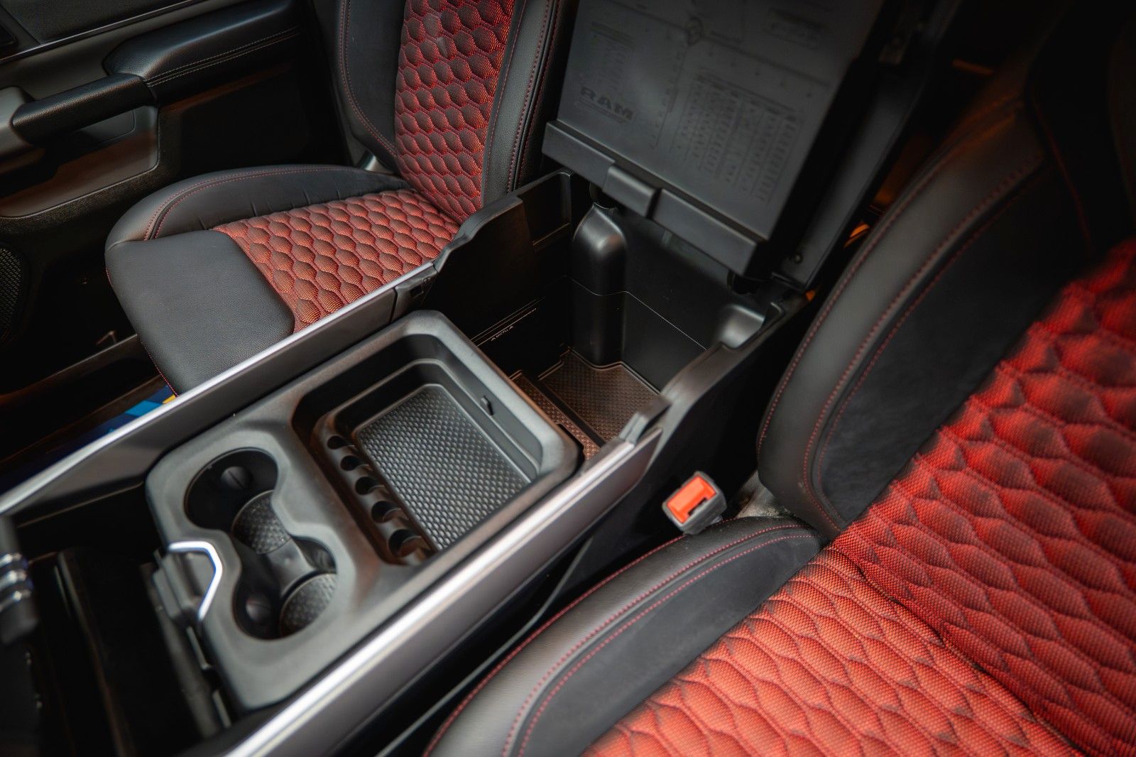 Fahrzeugabbildung Dodge RAM 5.7 V8 HEMI 4x4 RED DEVIL Offroad LONGBED