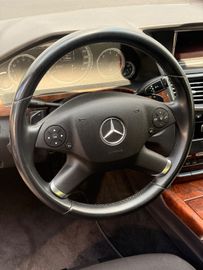 Mercedes E 200 - 7