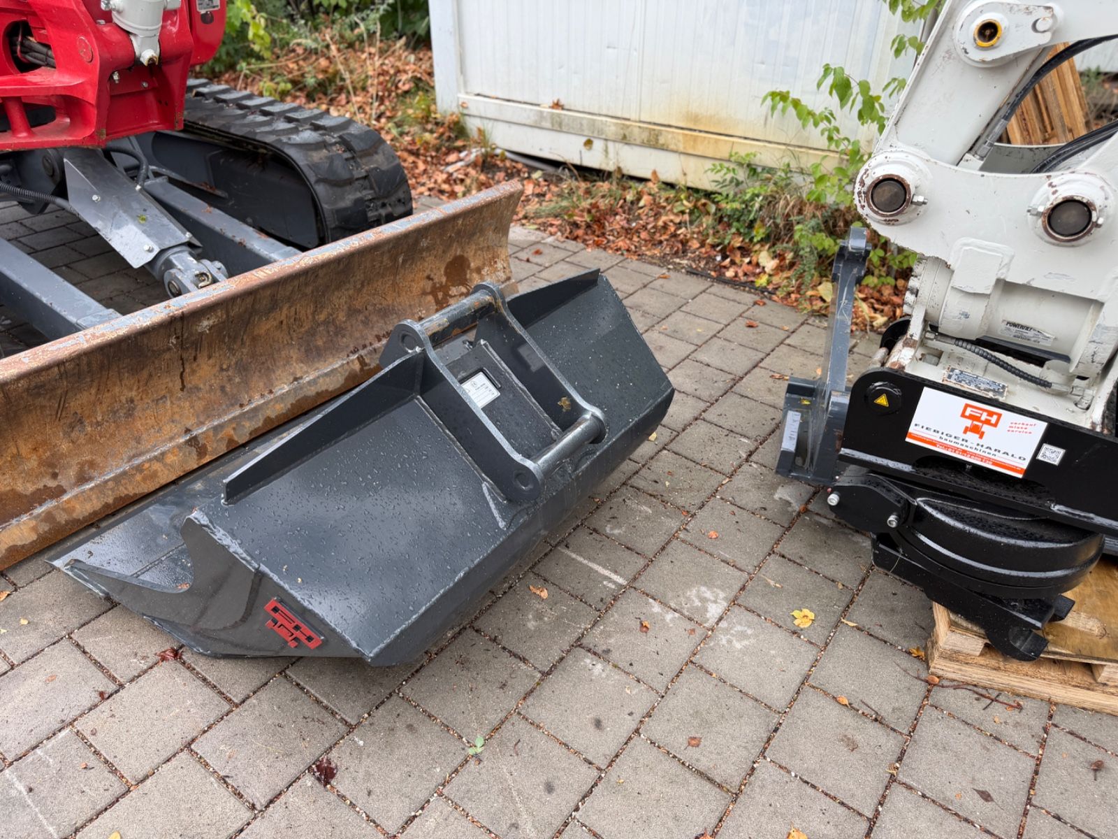 Fahrzeugabbildung Takeuchi TB250-2V3Powertilt  opt. Rotor als Sandwich