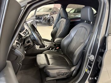 BMW 225 Active Tourer - 12