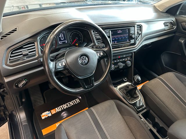 MYAUTOCENTER – Gebraucht- und Jahreswagen mit Werkstattservice in Pfaffenhofen Volkswagen T-Roc Style *LED*Unfallfrei*TÜV*PDC*