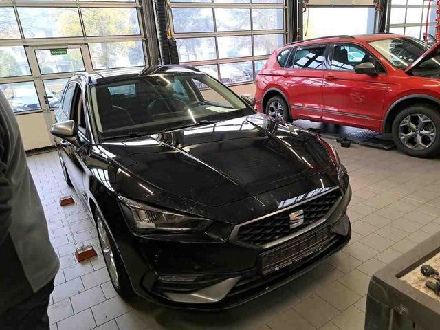 Leon Sportstourer FR 1.4 e-Hybrid DSG LED PDC Si