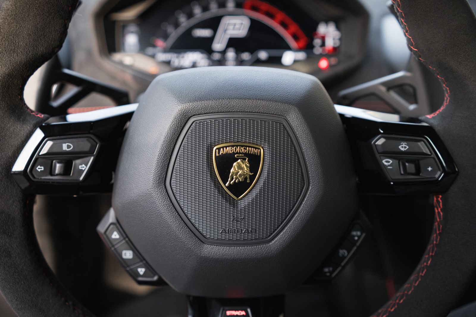 Fahrzeugabbildung Lamborghini Huracán Tecnica - Rosso Mars-Carbon-Lift-DAB