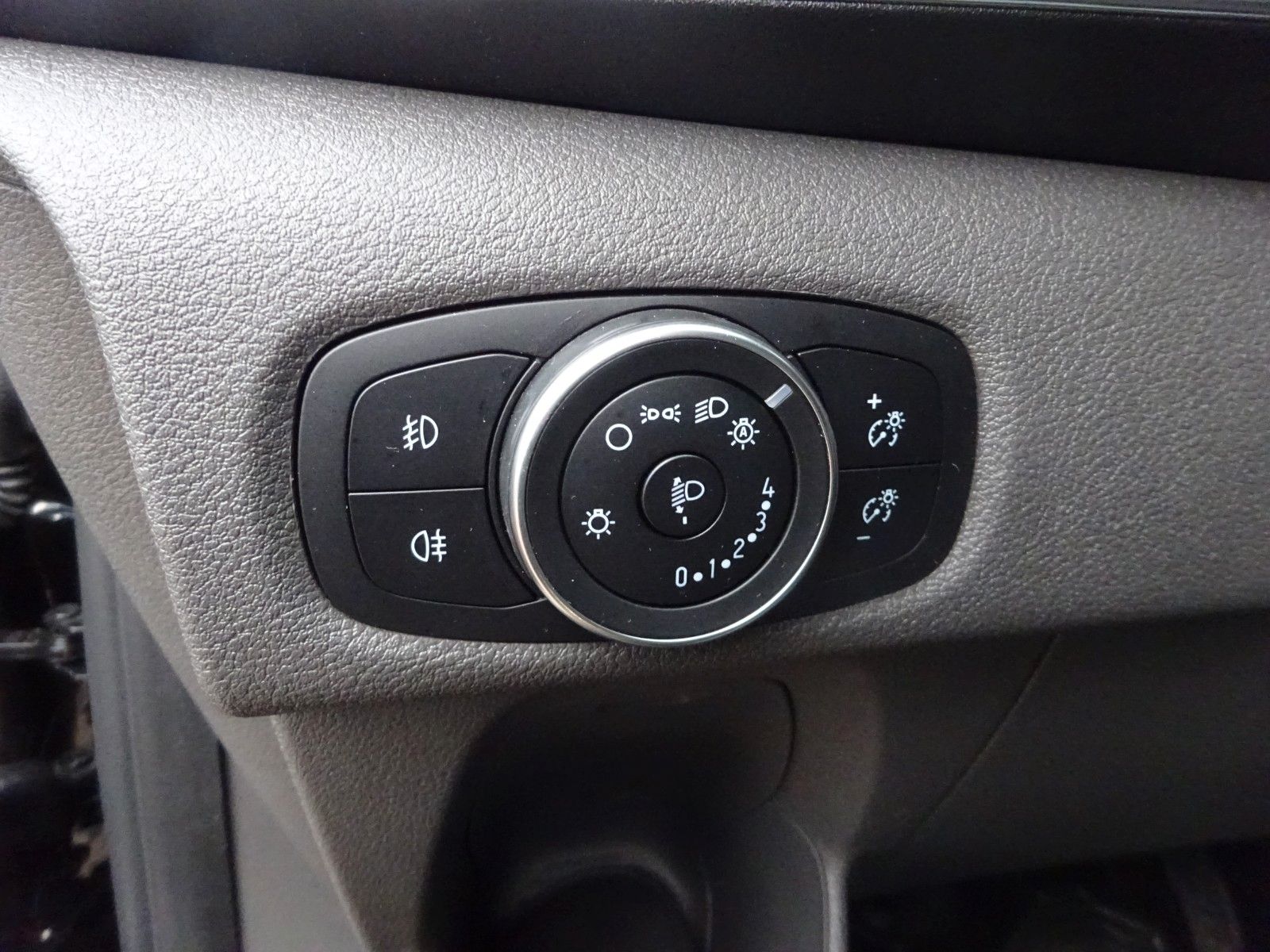 Ford Tourneo Custom 170PS Autm. L1 Titanium X Standhz foto 19