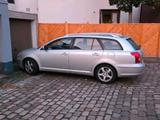 Toyota avensis - Toyota Avensis Gebrauchtwagen in Bremen