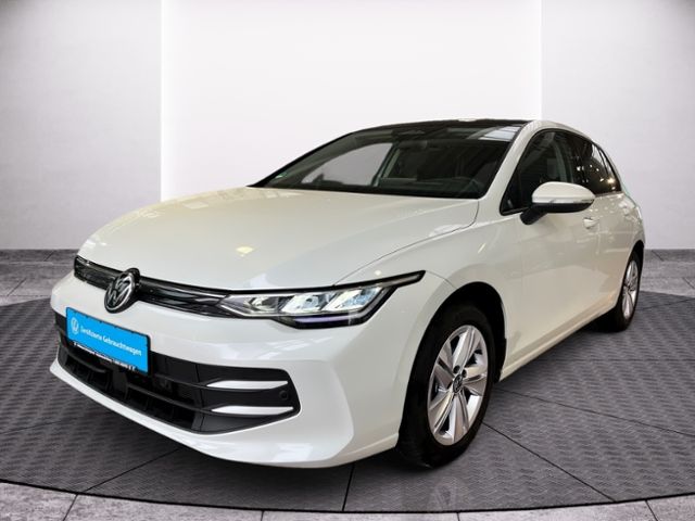 Fahrzeugabbildung Volkswagen Golf 1.5 eTSI DSG LIFE PANORAMA NAVI GJR HUD