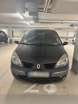 Renault Scenic - Renault Scenic aus 2007 mit Diesel-Antrieb