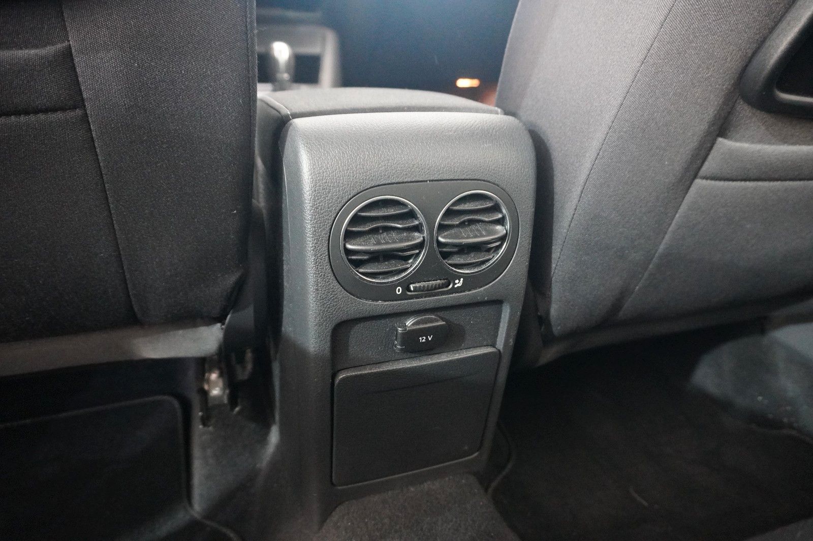 Fahrzeugabbildung Volkswagen Golf Plus VI TEAM 1.4 TSI DSG KLIMA/PDC/NEBEL/SH