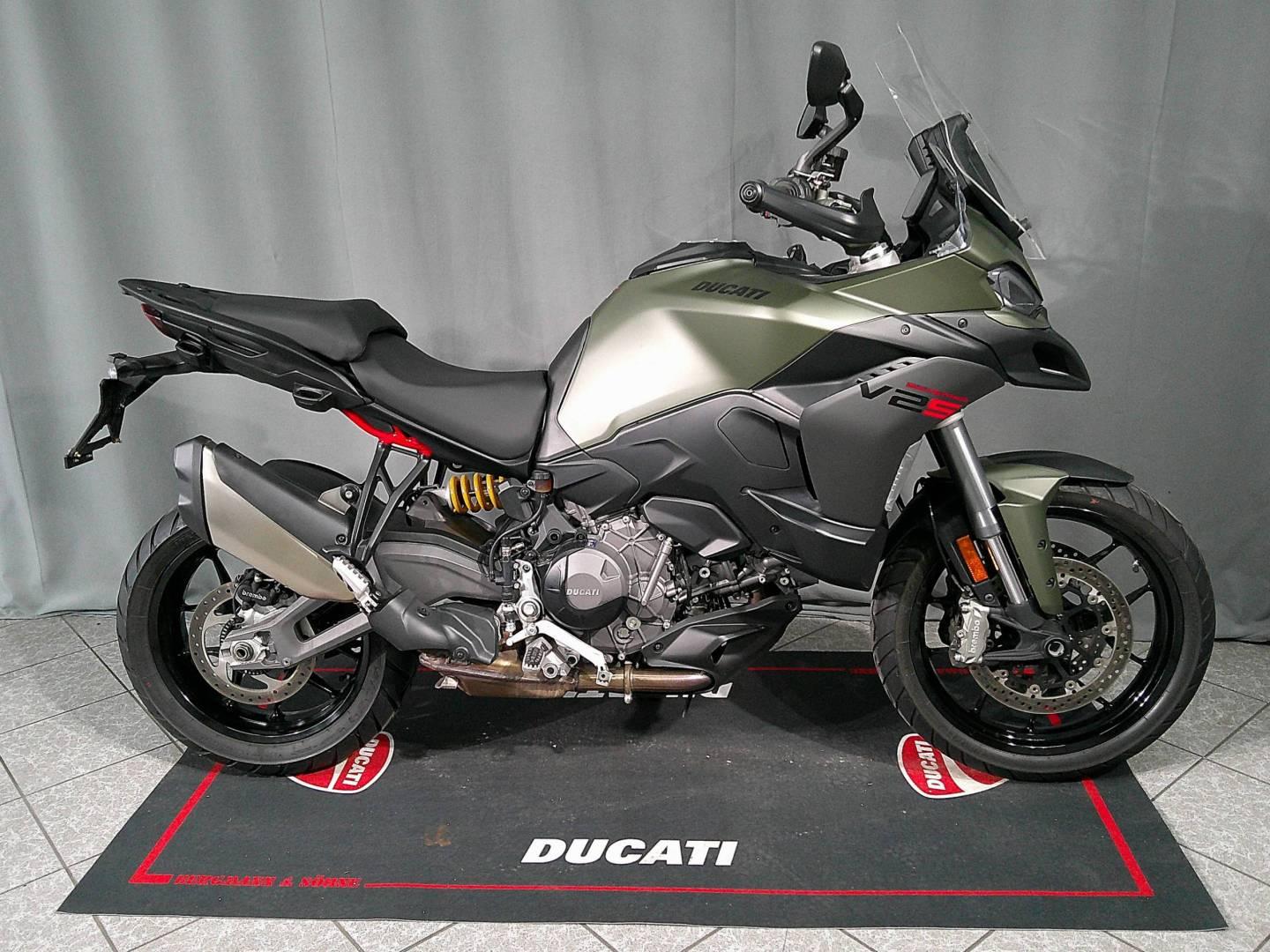 Ducati MULTISTRADA V2 S STORM GREEN 2025