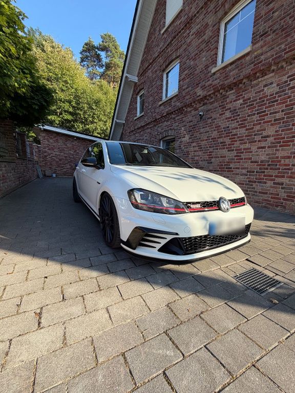 Image of Volkswagen Golf