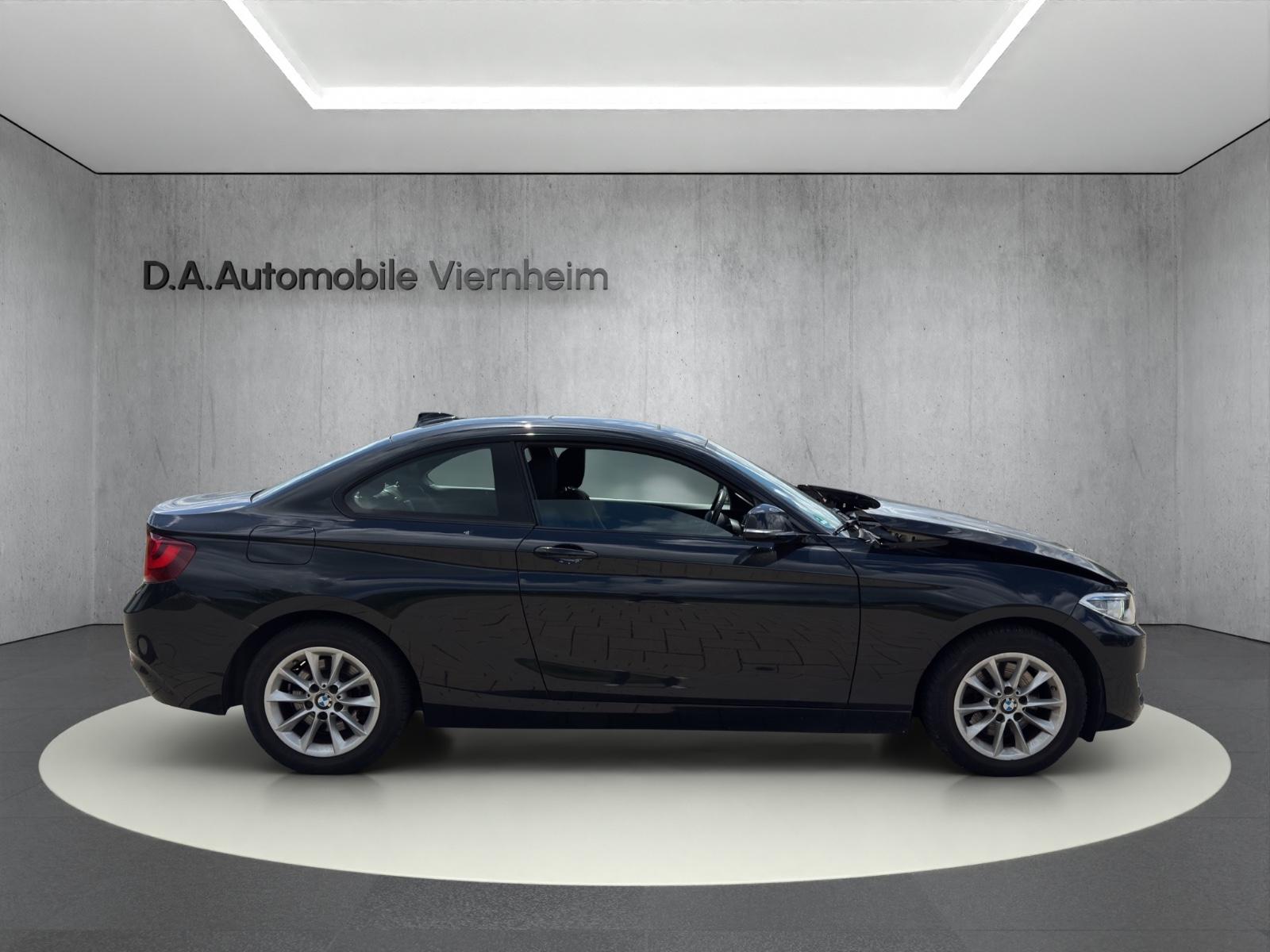 BMW 220 2 Coupe 220 i°Xenon°Navi°PDC°48TKM°1 Hand°