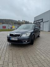 Skoda Octavia RS Limo  8x bereift - Skoda Octavia aus 2012 mit Diesel-Antrieb: Limousine