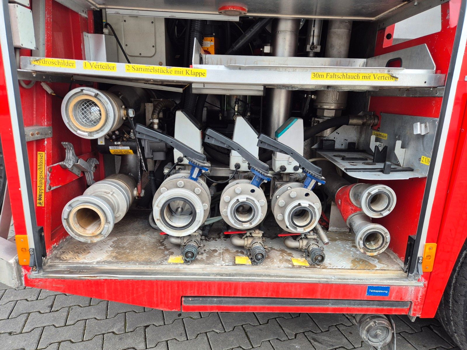 Fahrzeugabbildung MAN FE 26.360 LF 8 Löschfahrzeug