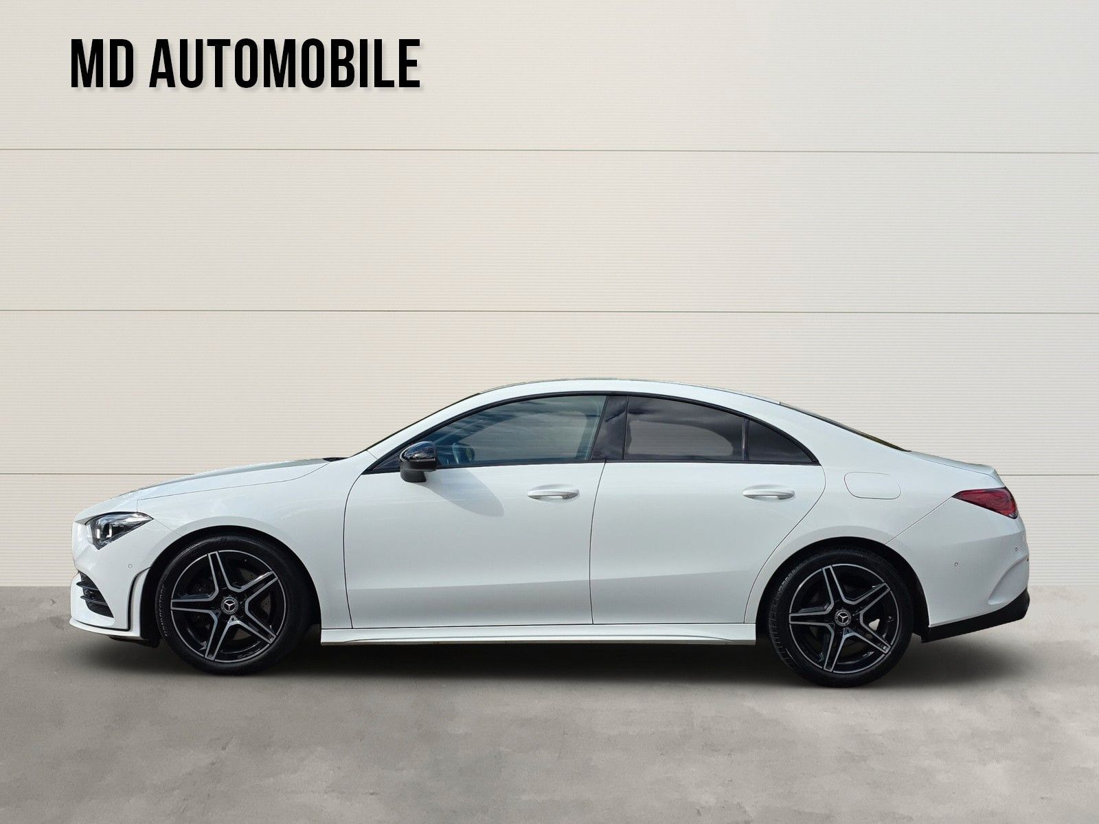 Mercedes-Benz CLA 220 4Matic AMG LINE foto 2