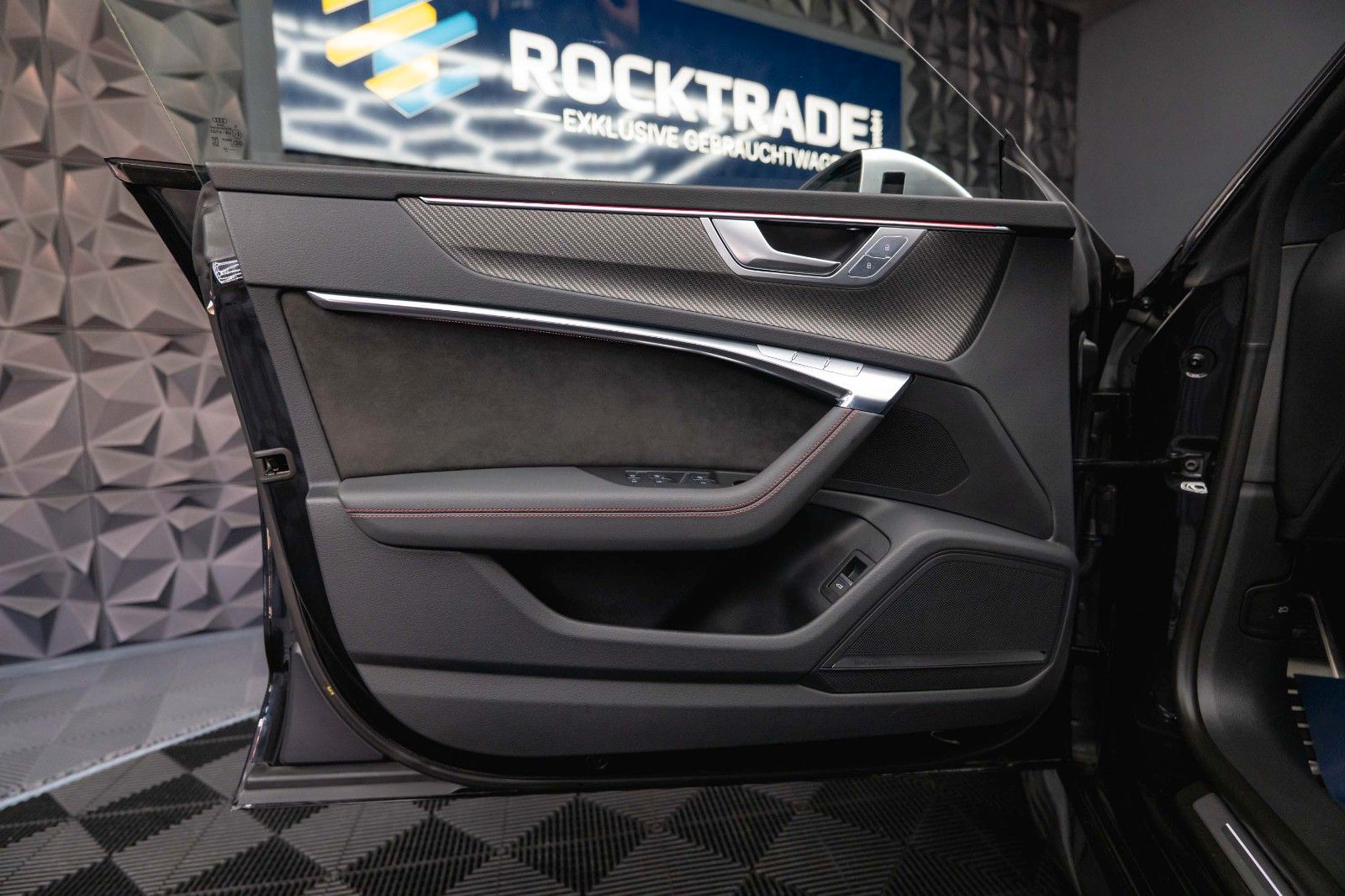 Fahrzeugabbildung Audi RS7 4.0 TFSI quattro | SKY Lounge | Pano | LASER