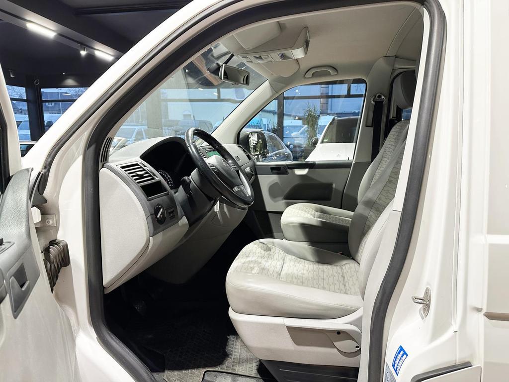 Volkswagen T5 Kombi