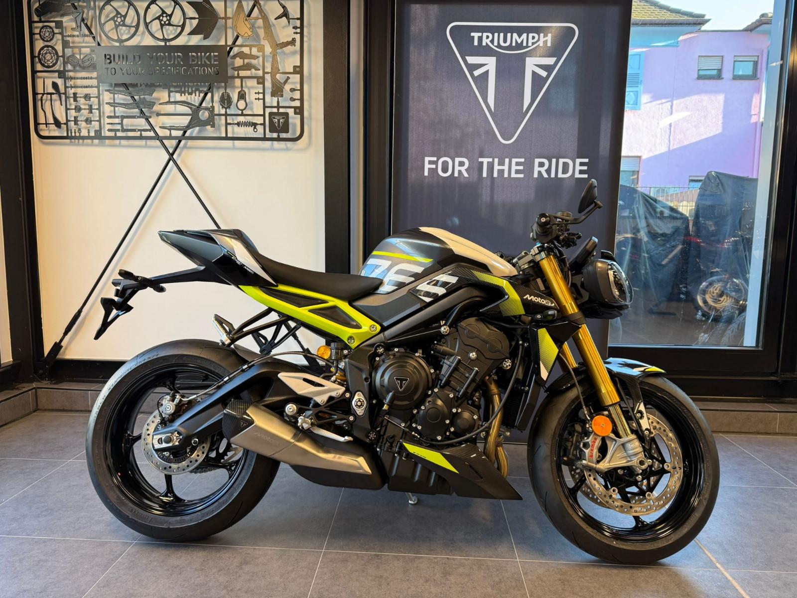 Triumph Street Triple 765 *2026* MOTO 2 **