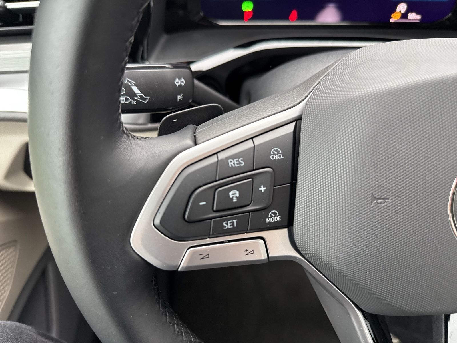T7 Multivan Life lang 2.0 TDI, AHK, Navi, Digita