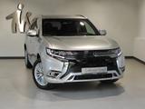 Mitsubishi Outlander Plug-in Hybrid PLUS SPIRIT 4WD 1. HAND - Mitsubishi Gebrauchtwagen
