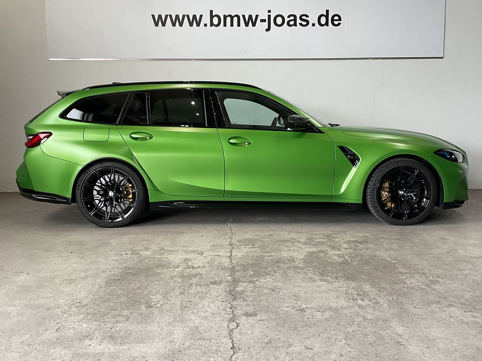 Fahrzeugabbildung BMW M3 Competition M xDrive Touring Sonderlackierung