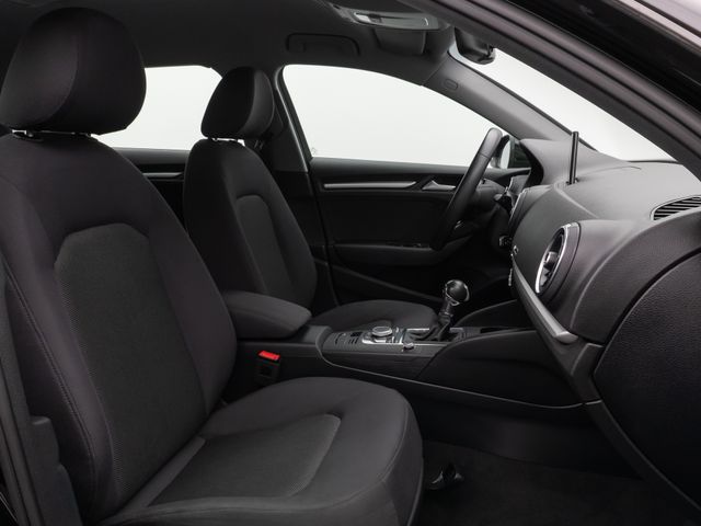 Foto Nummer 32: AUDI A3