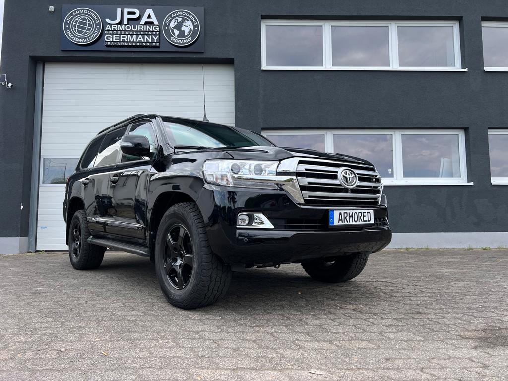 Toyota Land Cruiser 200*GEPANZERT*B7*VR9*25.000KM*
