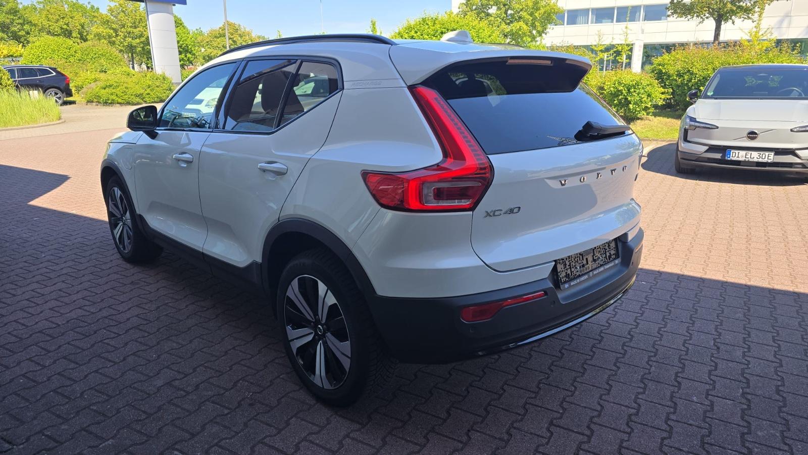 Volvo XC40 T5 Recharge Ultimate Dark