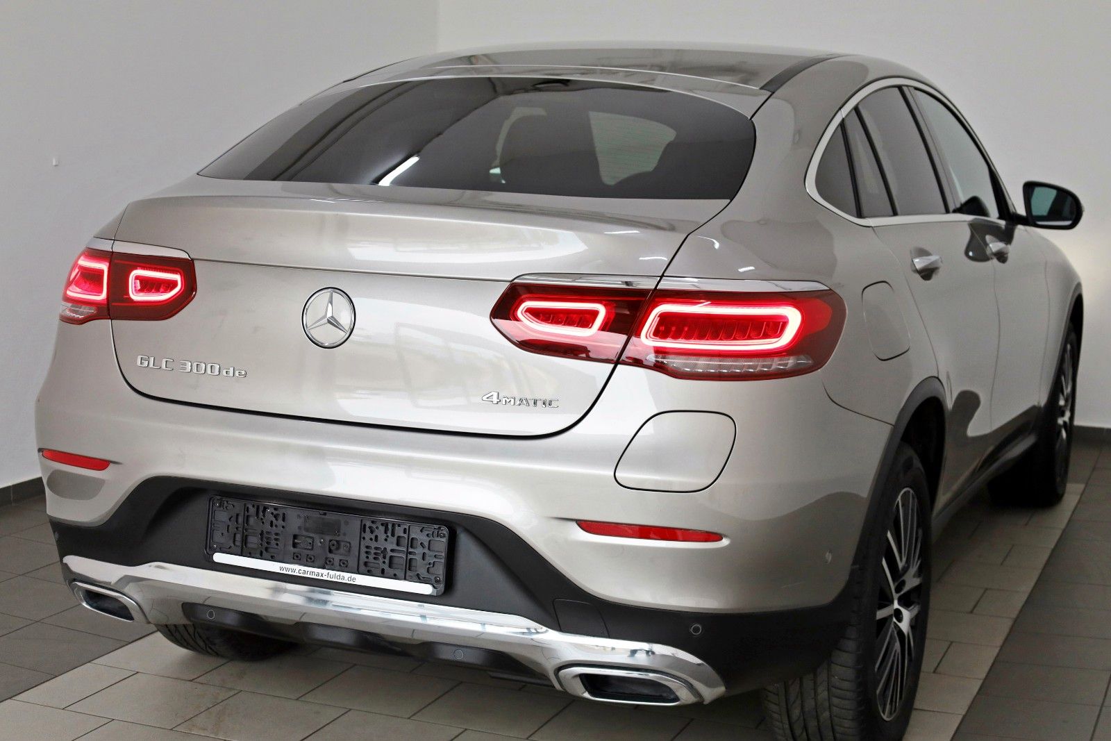 Fahrzeugabbildung Mercedes-Benz GLC 300 de 4M Coupe,Leder,Navi,360Kamera,ACC,SD