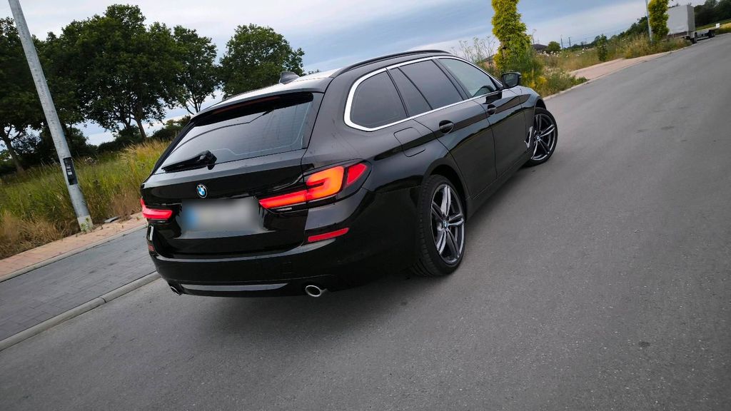 Image of BMW 520