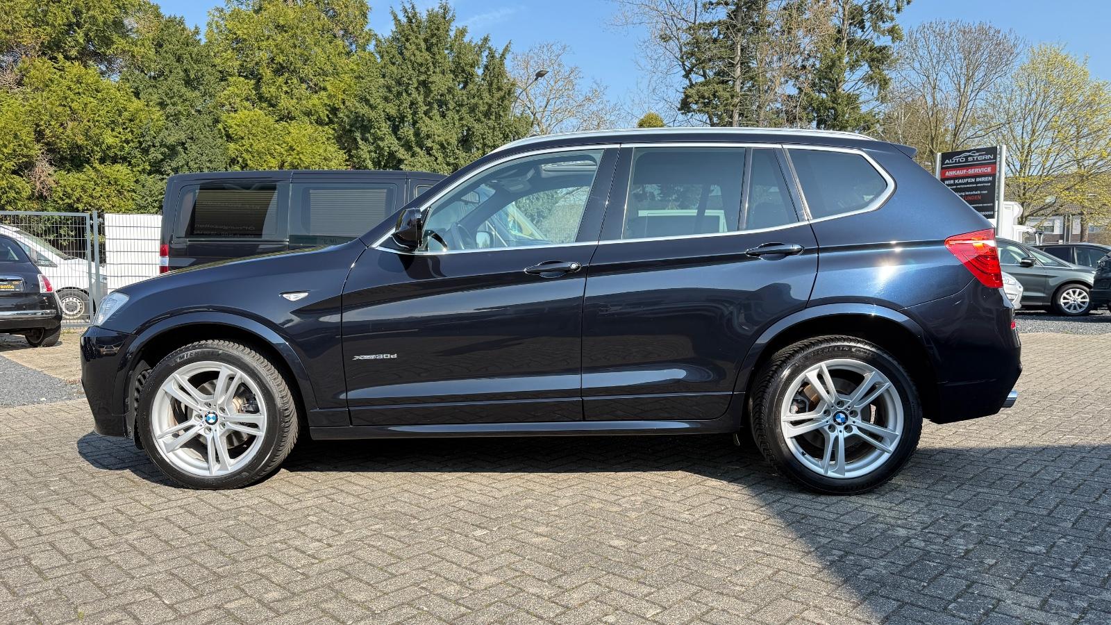 BMW X3 xDrive 30 d M-SPORT PANO NAVI R.CAM LEDER HUD