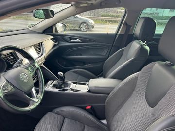 Opel Insignia - 8