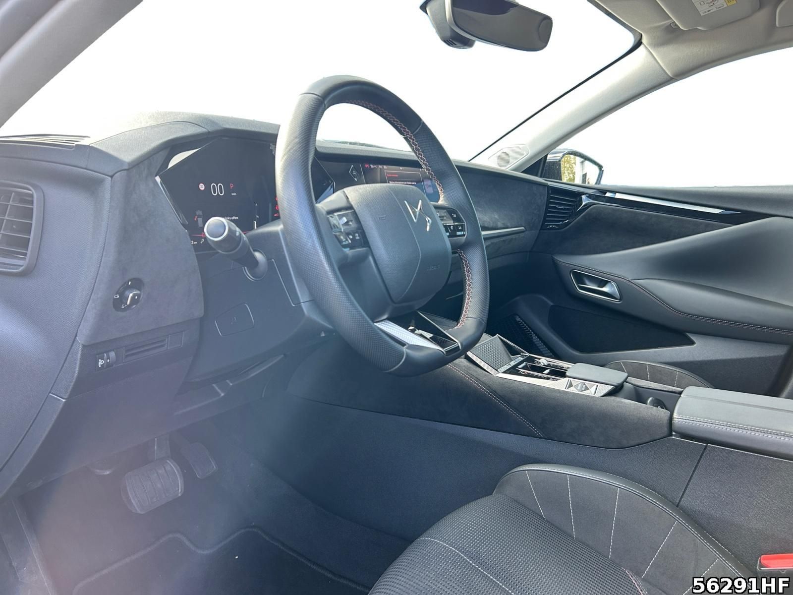 Fahrzeugabbildung DS Automobiles DS4 Performance Line