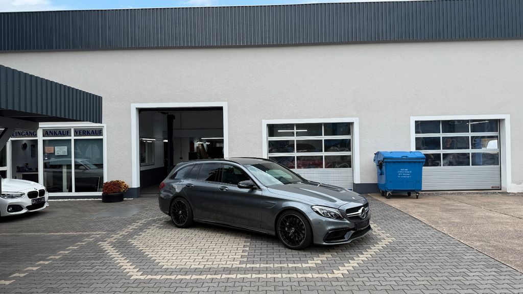 Image of Mercedes-Benz C 63 AMG
