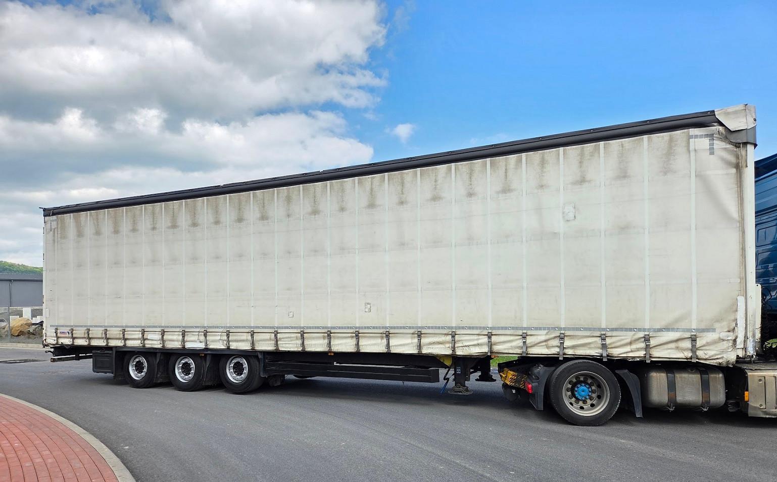 Schmitz Cargobull Mega,  Liftachse
