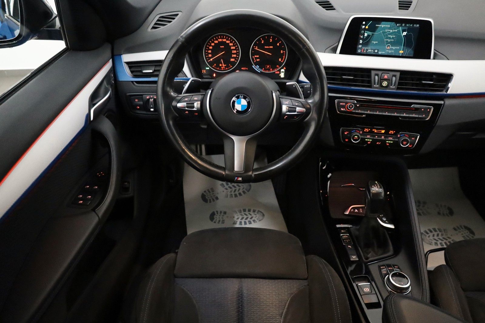 Fahrzeugabbildung BMW X1 xDrive 20d M Sport Alcant.,Navi,LED,Panorama