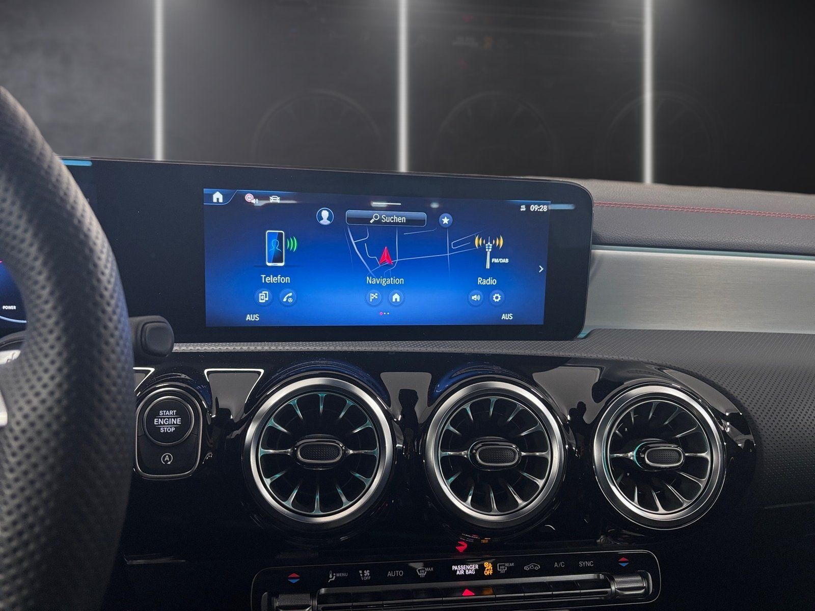 Fahrzeugabbildung Mercedes-Benz CLA 200 AMG Prem*Pano*Distro*MBeam*Totwi*CarPla*