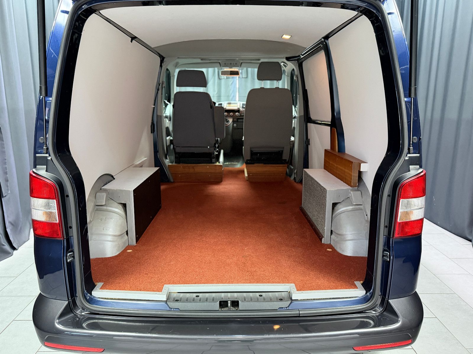 Fahrzeugabbildung Volkswagen T5 Transporter Kasten |KLIMA|1.HAND|RECARO|UMBAU