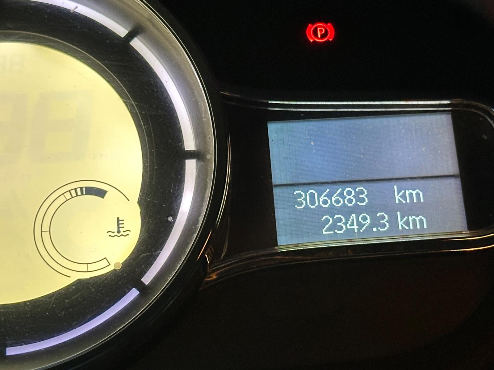 Renault Megane 2012 — photo 7
