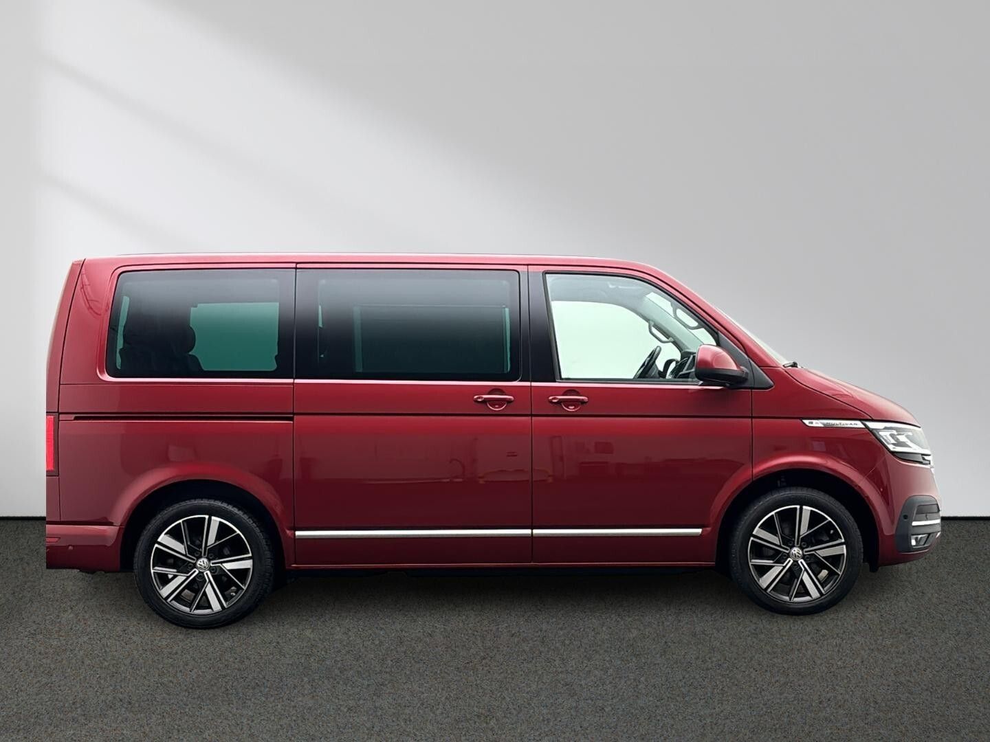 Volkswagen T6.1 Multivan Comfortline 2.0 TDI DSG 4Motion Ca foto 2