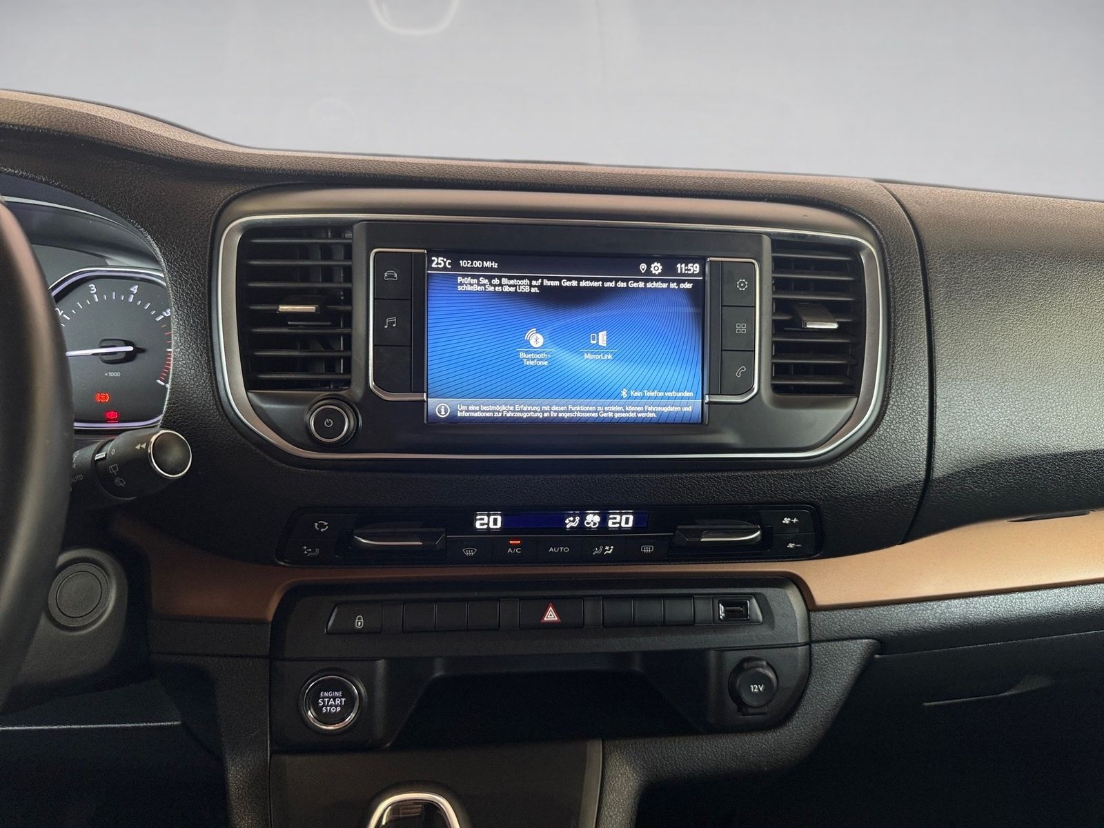 Fahrzeugabbildung Toyota Proace Verso 2.0 D-4D L1 Team D. 8 Sitzer