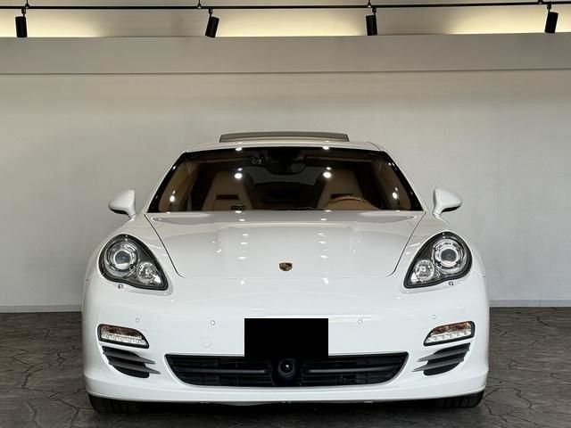 Porsche Panamera 4S